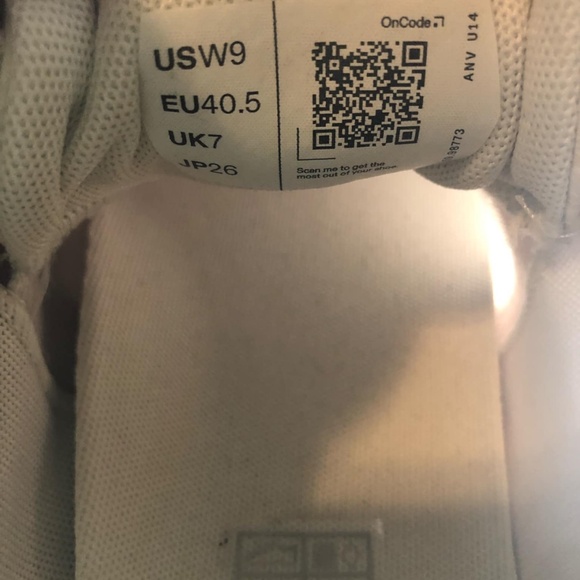 On Running Cloud 5 Running Shoes - Picture 7 of 8